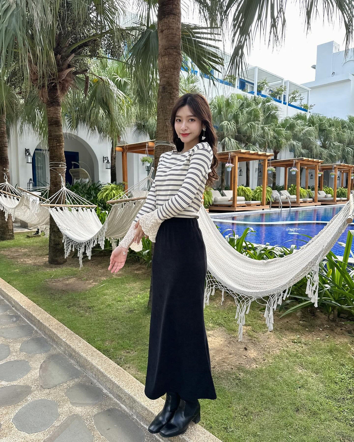 Stripped Long-sleeved Top with Lace Sleeves