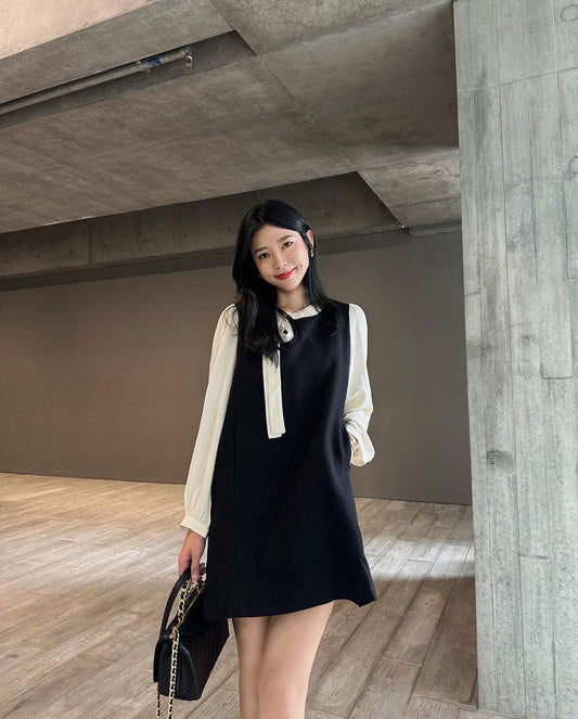 Ribbon tweed dress with chiffon sleeves