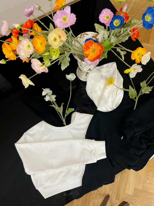 Patchy - White Cropped Hoodie with Black Hat