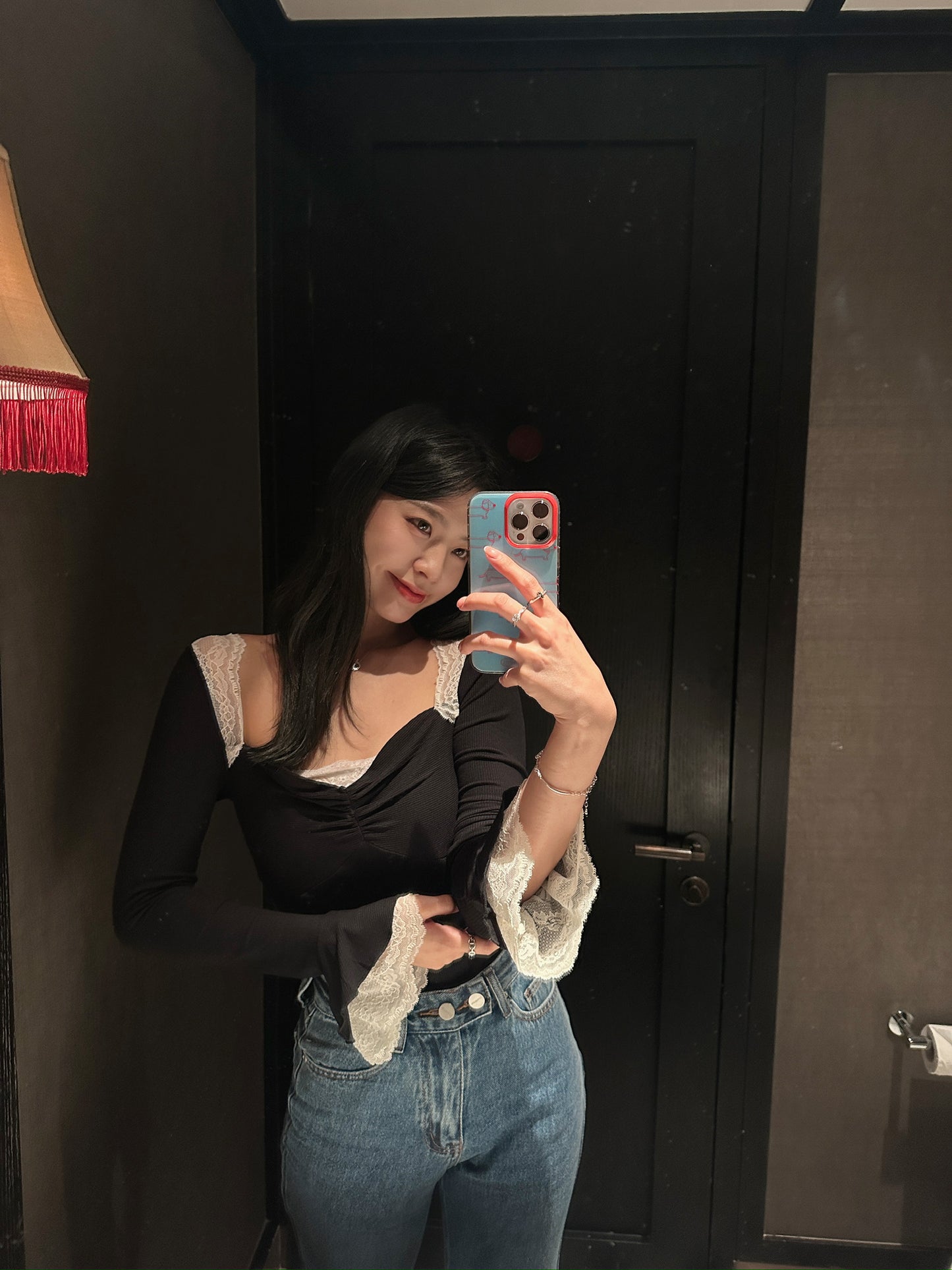 Black Long-Sleeves Top With Lace